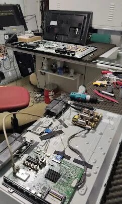 J&S Electronics Company - reparatii tv led.